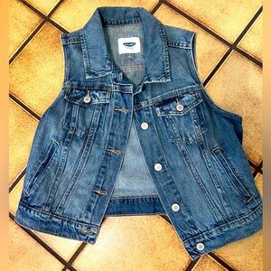 Old Navy Women’s Classic Blue Denim cropped Vest